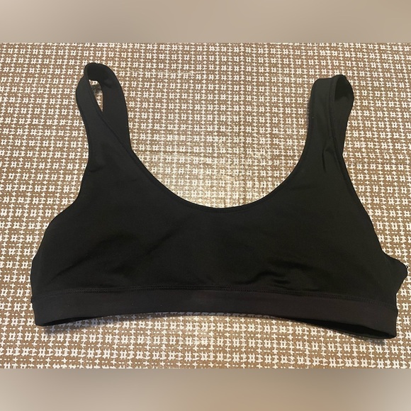 ALO Yoga Ambient Logo Sports Bra Black With White Logo Medium EUC - Picture 3 of 8